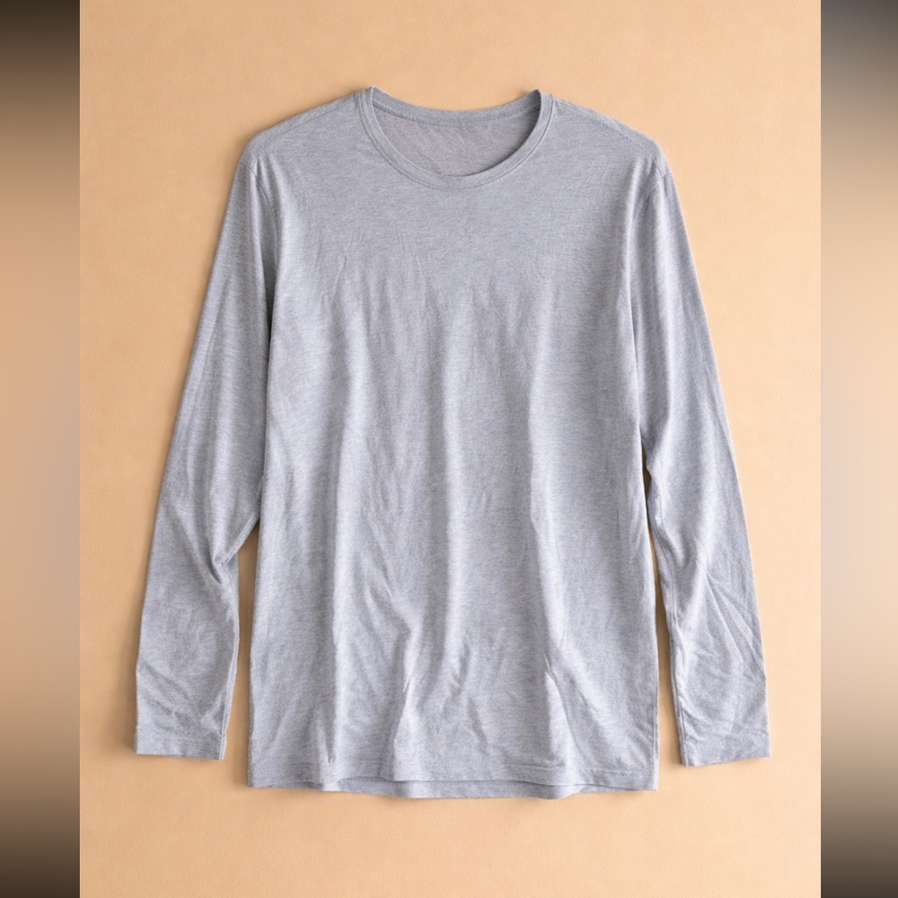Lululemon Woman Long Sleeve Tee Shirt Woman Large Grey Lightweight Perfomance